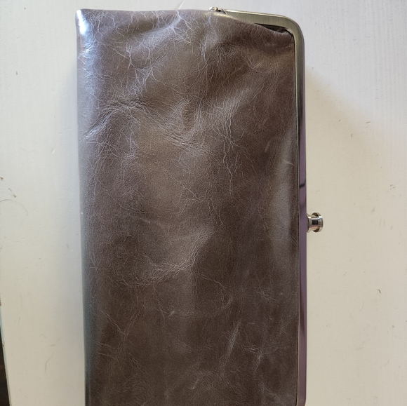 Genuine leather grey / gray clutch magnetic clasp NWT - Picture 7 of 7